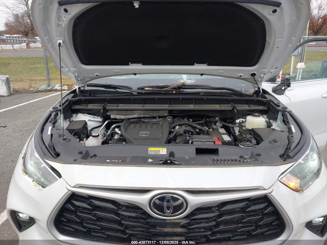 2024 TOYOTA HIGHLANDER 5TDKDRBH3RS548170 Photo 9