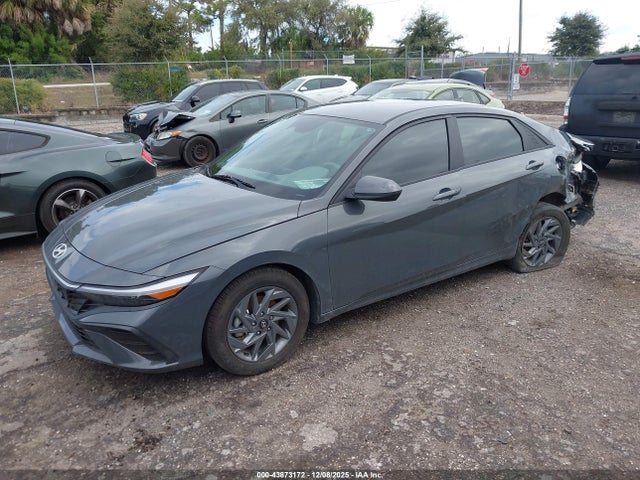 43873172 :رقم المزاد ، KMHLM4DJ8RU107598 vin ، 2024 Hyundai Elantra Hybrid Blue مزاد بيع