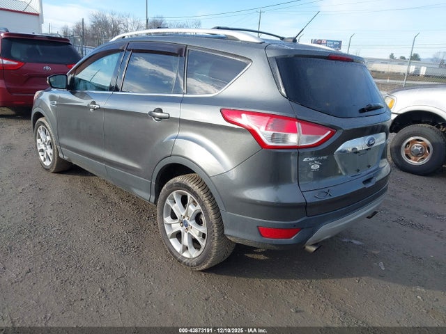 1FMCU9JX1FUA22006 Ford Escape Titanium