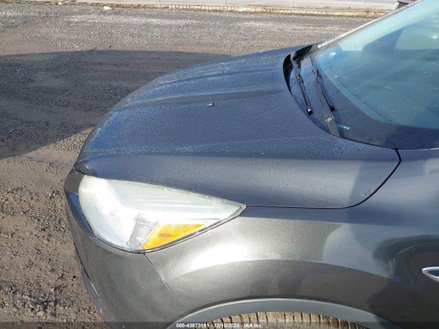 1FMCU9JX1FUA22006 Ford Escape Titanium