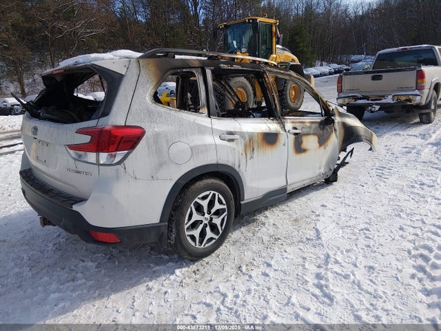 Продаж на аукціоні авто 2023 Subaru Forester Premium, vin: JF2SKAEC1PH499691, номер лоту: 43873211
