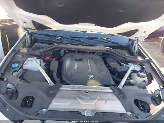 2018 BMW X3 5UXTS3C50J0Y98146 Photo 9
