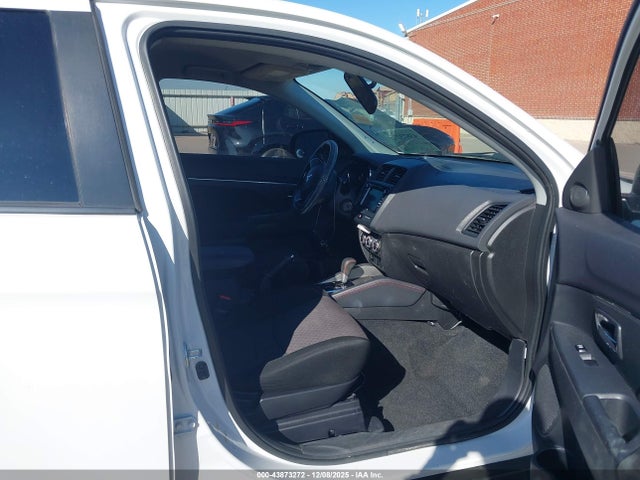 2018 MITSUBISHI OUTLANDER SPORT JA4AP3AU7JZ031403 Photo 4