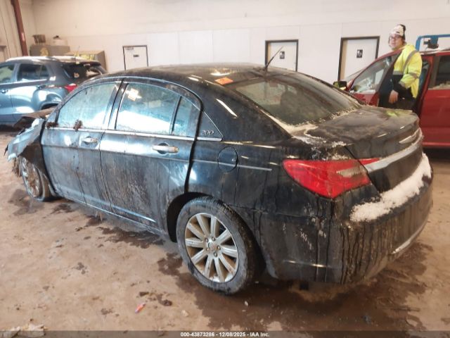 2014 CHRYSLER 200 1C3CCBCG4EN157067 Photo 2