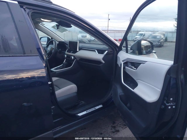4T3RWRFV1SU178141 Toyota Rav4 Hybrid Xle
