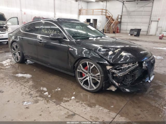 2016 AUDI A7 WAUWGAFC8GN006927