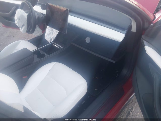 2022 TESLA MODEL 3 5YJ3E1EB3NF197866 Photo 4