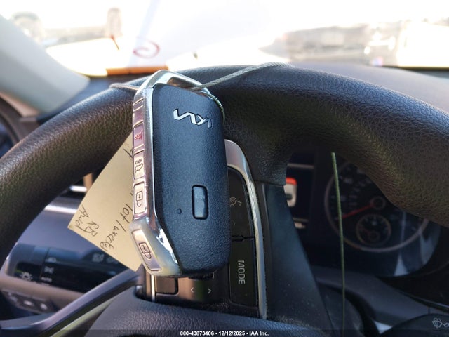 Продаж на аукціоні авто 2022 Kia K5 Lxs, vin: 5XXG14J22NG085674, номер лоту: 43873406