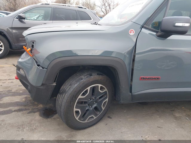 Jeep Renegade Trailhawk 2016 ZACCJBCT7GPC59133 Image 6