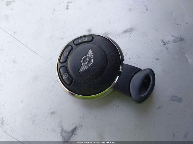 2012 MINI COOPER WMWSU3C55CT262294 Photo 10