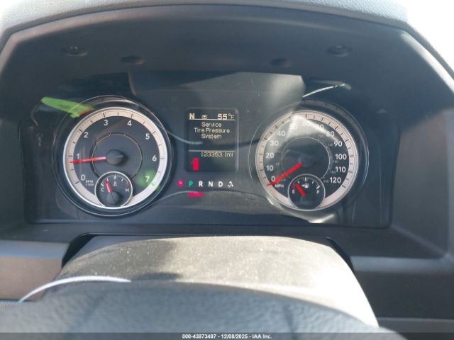 2019 RAM 1500 CLASSIC 1C6RR6FGXKS532696 Photo 6