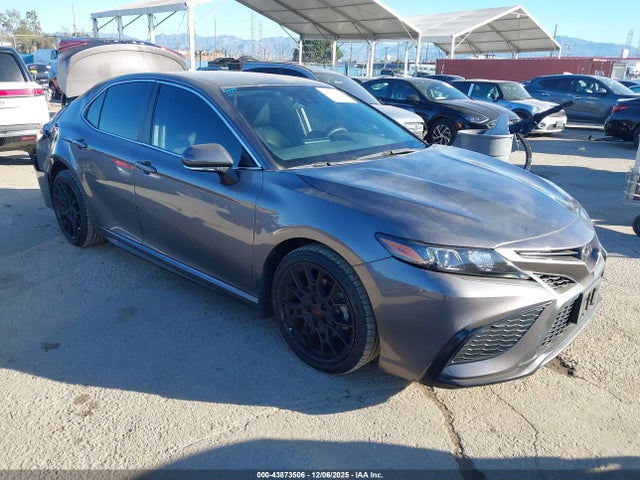 Toyota CAMRY SE 2022 4T1G11AK9NU063496 головне зображення
