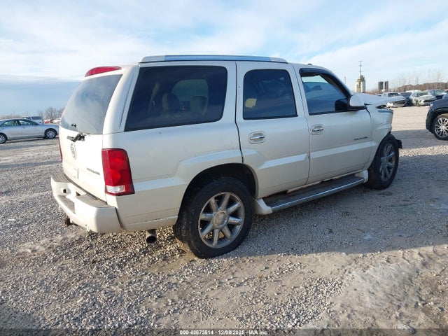 2005 CADILLAC ESCALADE 1GYEK63N05R207334 Photo 3