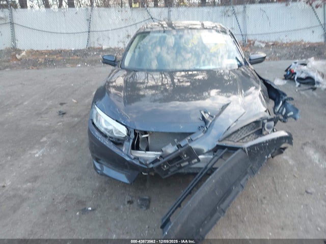43873562 :رقم المزاد ، 2HGFC2F74JH569837 vin ، 2018 Honda Civic Ex مزاد بيع
