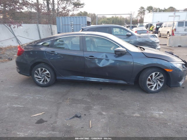 43873562 :رقم المزاد ، 2HGFC2F74JH569837 vin ، 2018 Honda Civic Ex مزاد بيع