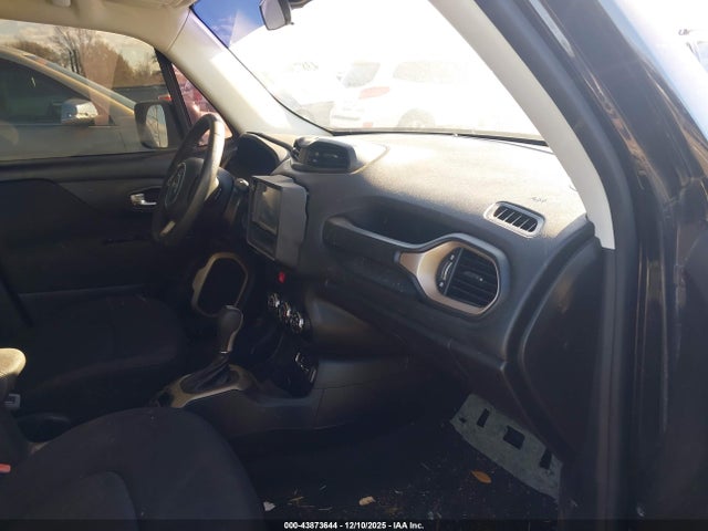 ZACCJAAT0GPD92832 Jeep Renegade