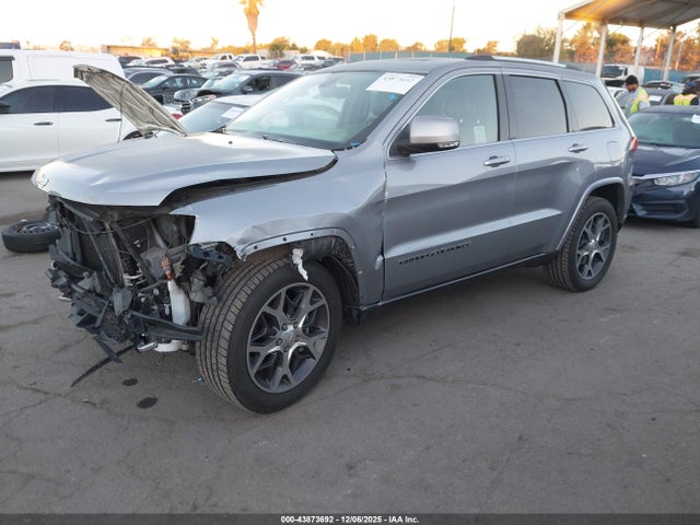 1C4RJFBG0JC324731 Jeep Grand Cherokee Sterling Edition 4x4