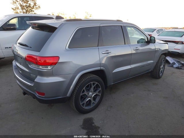 1C4RJFBG0JC324731 Jeep Grand Cherokee Sterling Edition 4x4