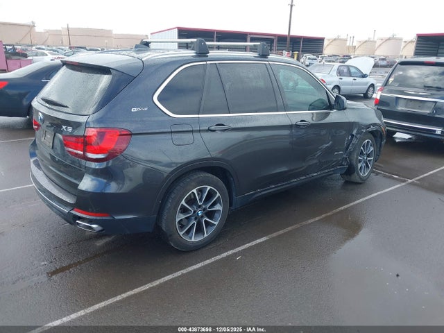 2018 BMW X5 EDRIVE 5UXKT0C59J0W03889 Photo 3