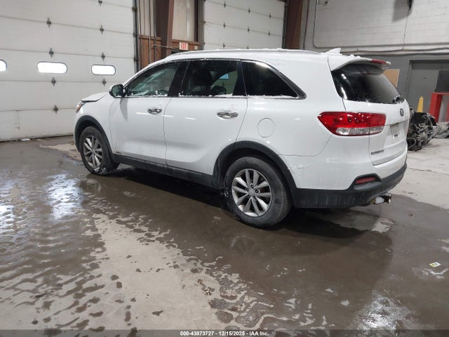 2018 KIA SORENTO 5XYPGDA38JG347355 Photo 2