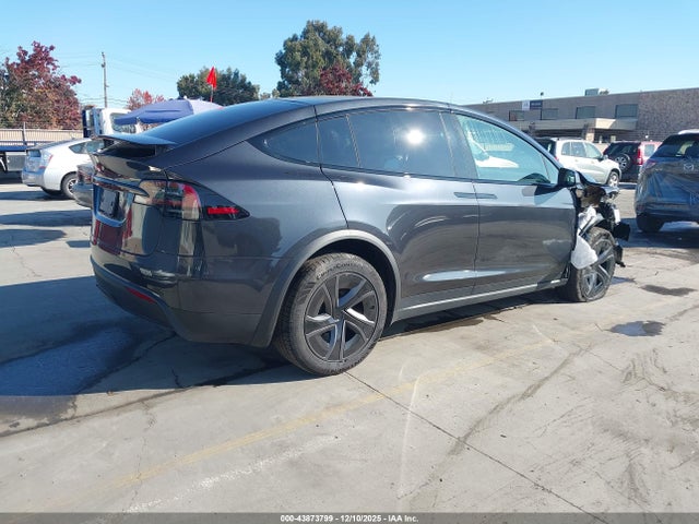 2026 TESLA MODEL X 7SAXCDE52TF478611 Photo 3