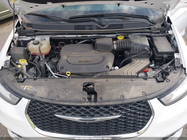 Продажа на аукционе авто 2022 Chrysler Pacifica Touring L, vin: 2C4RC1BG5NR197162, номер лота: 43873802