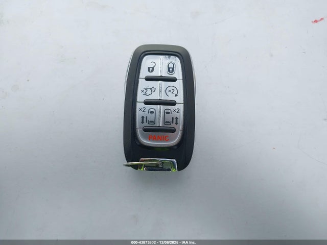 Продажа на аукционе авто 2022 Chrysler Pacifica Touring L, vin: 2C4RC1BG5NR197162, номер лота: 43873802
