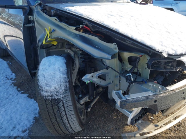 Продажа на аукционе авто 2023 Tesla Model Y Awd/long Range Dual Motor All-wheel Drive, vin: 7SAYGDEE9PF828203, номер лота: 43873836