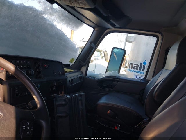 3HAEUMML7NL250329 International Mv