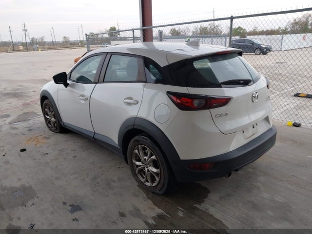 2021 MAZDA CX-3 JM1DKDB79M1500476 Photo 2