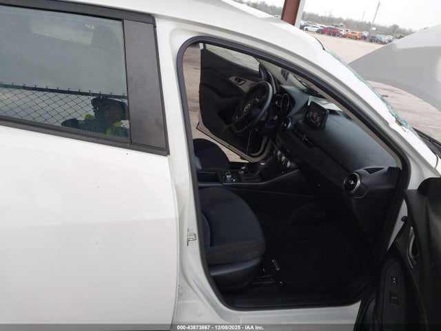 2021 MAZDA CX-3 JM1DKDB79M1500476 Photo 4