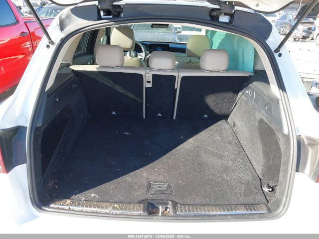 43873875 :رقم المزاد ، W1N0G8EB8LF835536 vin ، 2020 Mercedes-benz Glc 300 4matic مزاد بيع