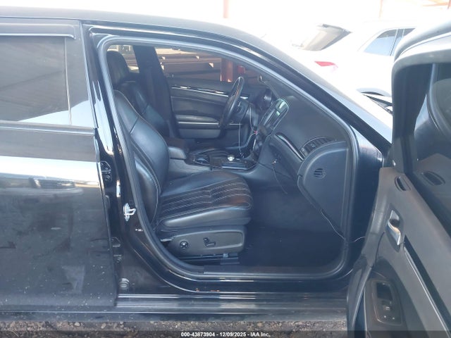 Aukcja sprzedaży 2019 Chrysler 300 300s, vin: 2C3CCABG7KH533700, numer aukcji: 43873904