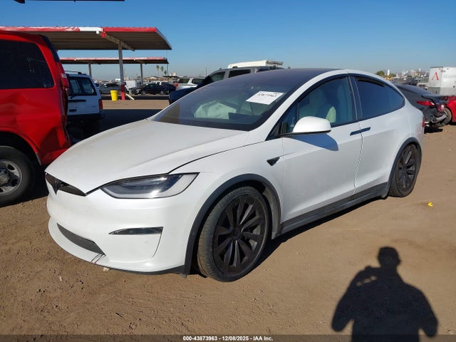 2023 TESLA MODEL X 7SAXCDE57PF380440 Photo 1