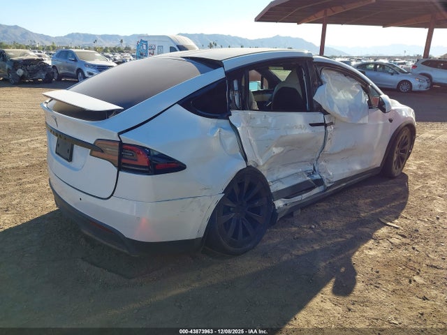 2023 TESLA MODEL X 7SAXCDE57PF380440 Photo 3