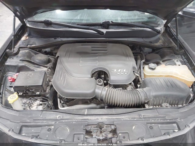 Chrysler 300 300s Awd 2018 2C3CCAGG3JH267843 Image 10