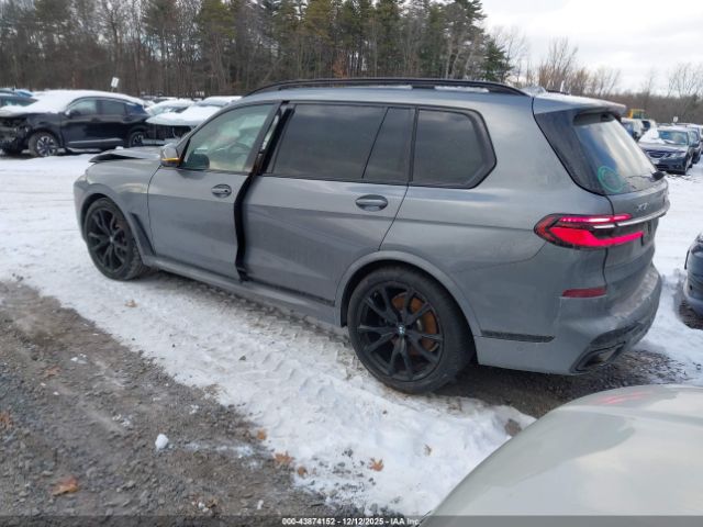 2023 BMW X7 5UX23EM04P9R18295 Photo 2