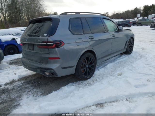 2023 BMW X7 5UX23EM04P9R18295 Photo 3