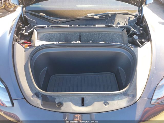 2024 TESLA MODEL Y 7SAYGDEE1RA271982 Photo 9
