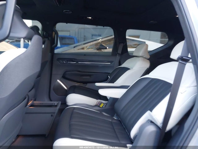 5XYAEFS5XTG006212 KIA Ev9 Gt-line