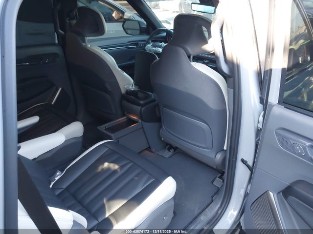 5XYAEFS5XTG006212 KIA Ev9 Gt-line