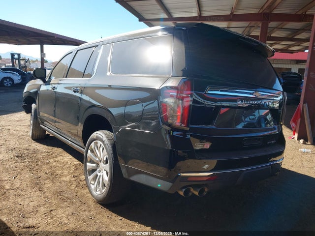 1GNSKFKDXNR233383 Chevrolet Suburban 4wd Premier