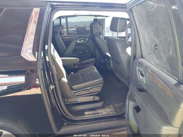 1GNSKFKDXNR233383 Chevrolet Suburban 4wd Premier