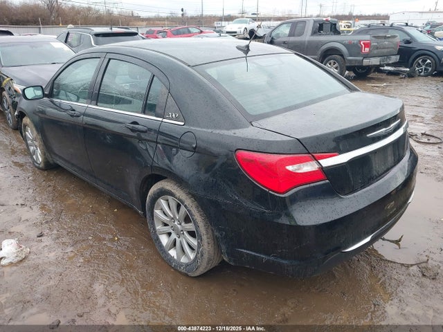 43874223 :رقم المزاد ، 1C3CCBBB7EN171583 vin ، 2014 Chrysler 200 Touring مزاد بيع