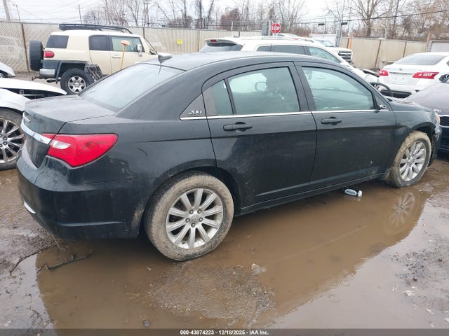 43874223 :رقم المزاد ، 1C3CCBBB7EN171583 vin ، 2014 Chrysler 200 Touring مزاد بيع