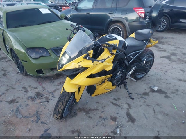 Suzuki Gsx800 F 2025 JS1EM13B5S7101388 Image 2