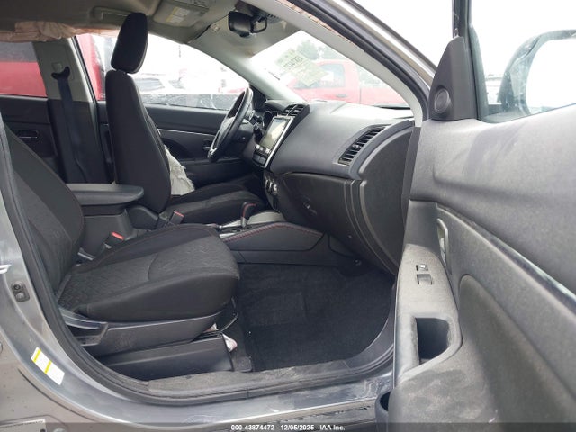 2022 MITSUBISHI OUTLANDER SPORT JA4APUAU8NU011735 Photo 4