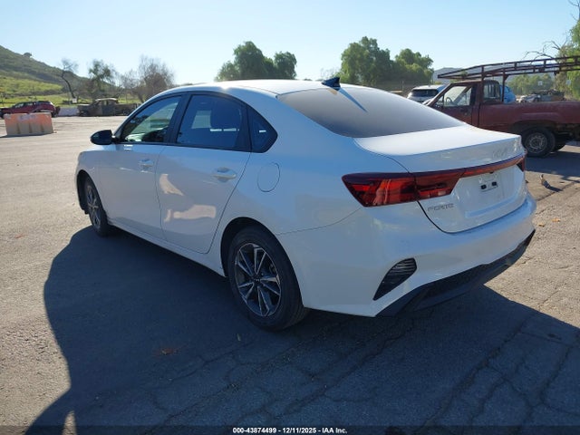 KIA Forte Lxs 2023 3KPF24ADXPE675014 Image 3
