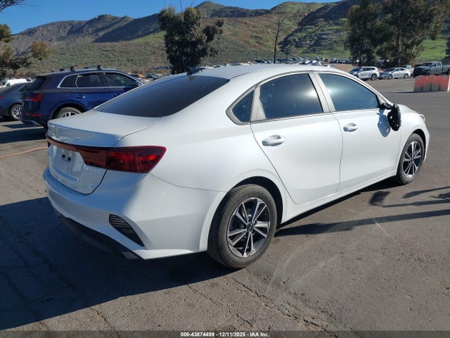 KIA Forte Lxs 2023 3KPF24ADXPE675014 Image 4