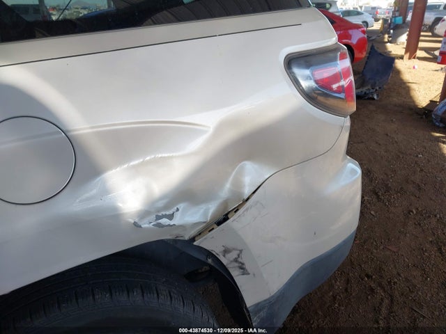 1GKKRSKD2EJ173888 GMC Acadia Slt-2